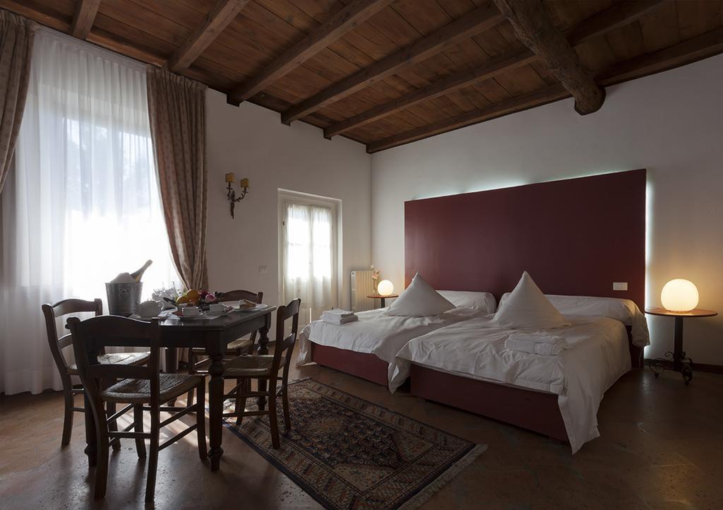 Agriturismo Cascina Marzana Hotel Pavia Buitenkant foto